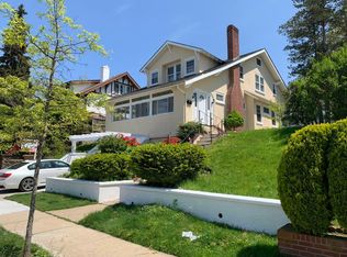 3555 165th St, Flushing, NY 11358