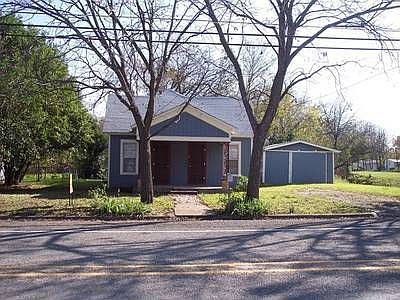 1st image of 914 W 5th St