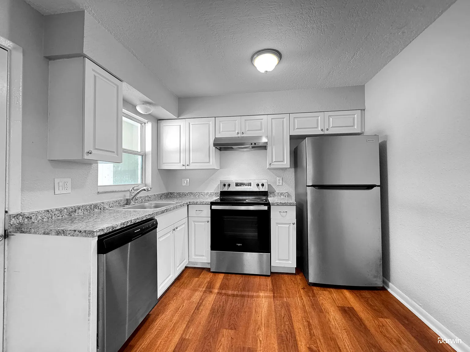 3 bed, 1.0 bath, 1040 sqft, $1,425 — Photo 3
