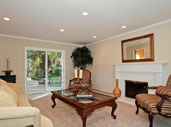 2nd image of 2557 Fairbrook Dr