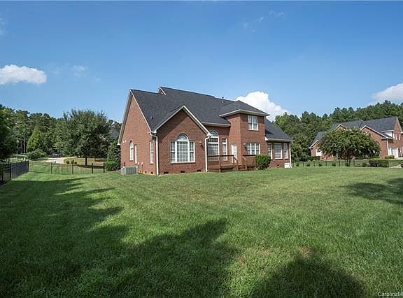 4th image of 5056 Graystone Estates Dr