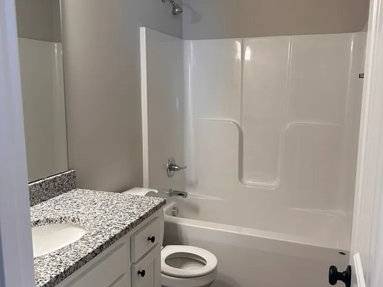2719 Chasehire Dr — Photo 4