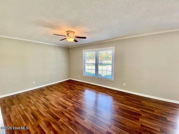 5th image of 300 Westfield Drive
