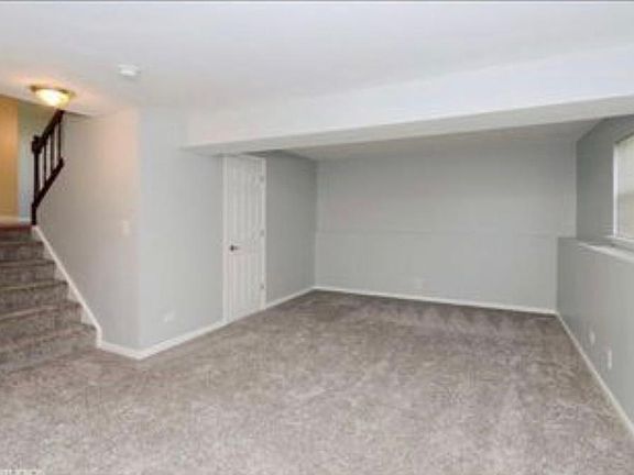 5th image of 327 Westwood Ct #327