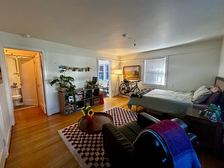 4212 Phinney Ave N #2 — Photo 9