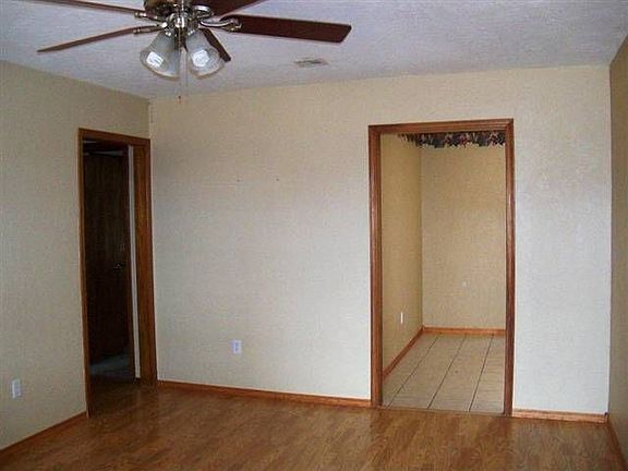 3rd image of 6402 SW Atterbury Dr
