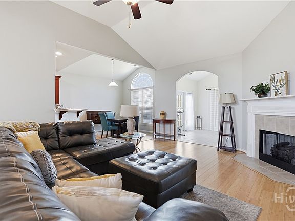 3rd image of 12 Bay Willow Court