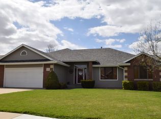 2515 SW Chauncey Dr, Topeka, KS 66614