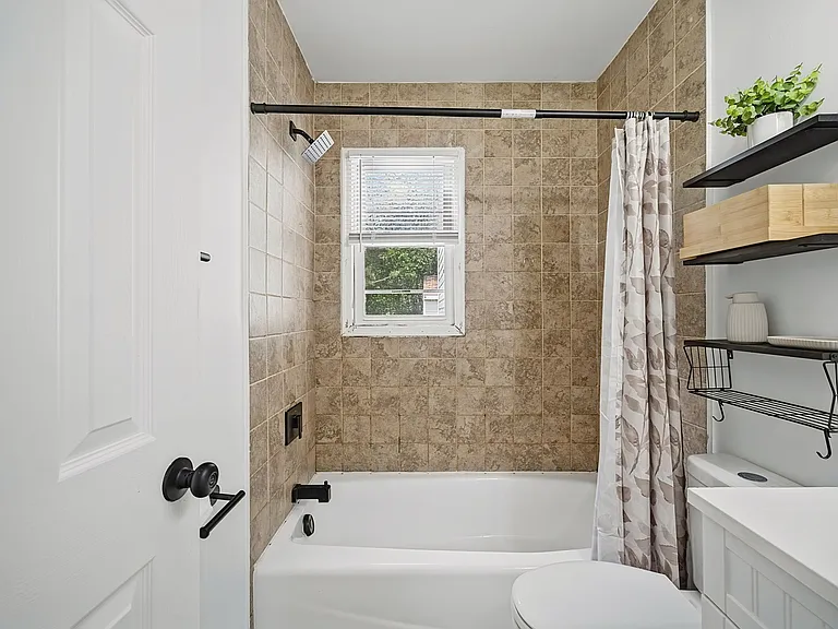55 Greeneland Blvd — Photo 11