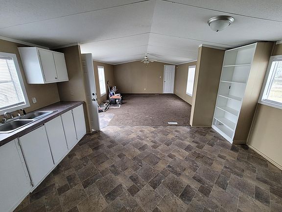 4th image of 1039 Live Oak St #5