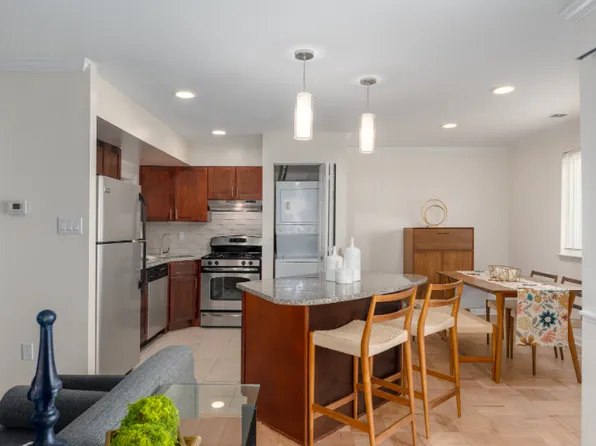 Columbia Choice Apartments