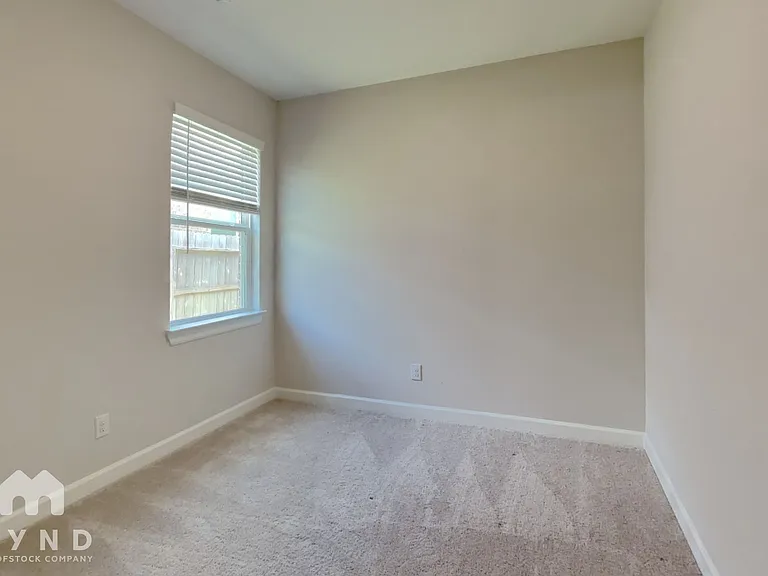 6188 White Spruce Dr — Photo 12