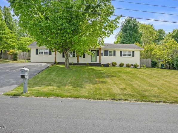 145 Homestead Dr, Bristol, VA 24201