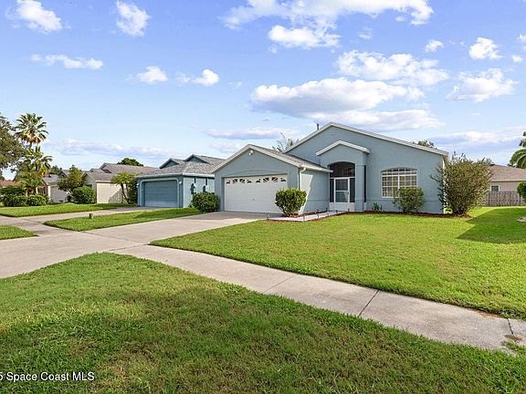2nd image of 8017 Bracken Ln