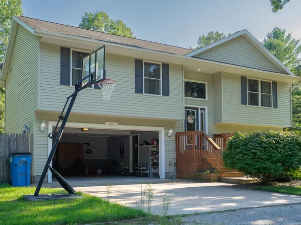 539 Bellevue St, Twin Lake, MI 49457