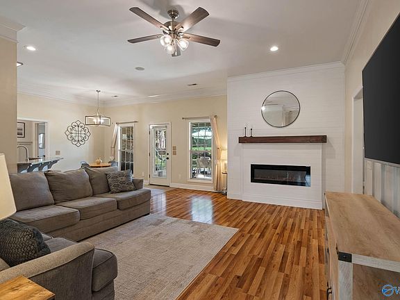 4th image of 135 Boston Harbour Way