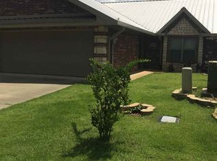 1426 Garner Ln, Longview, TX 75605