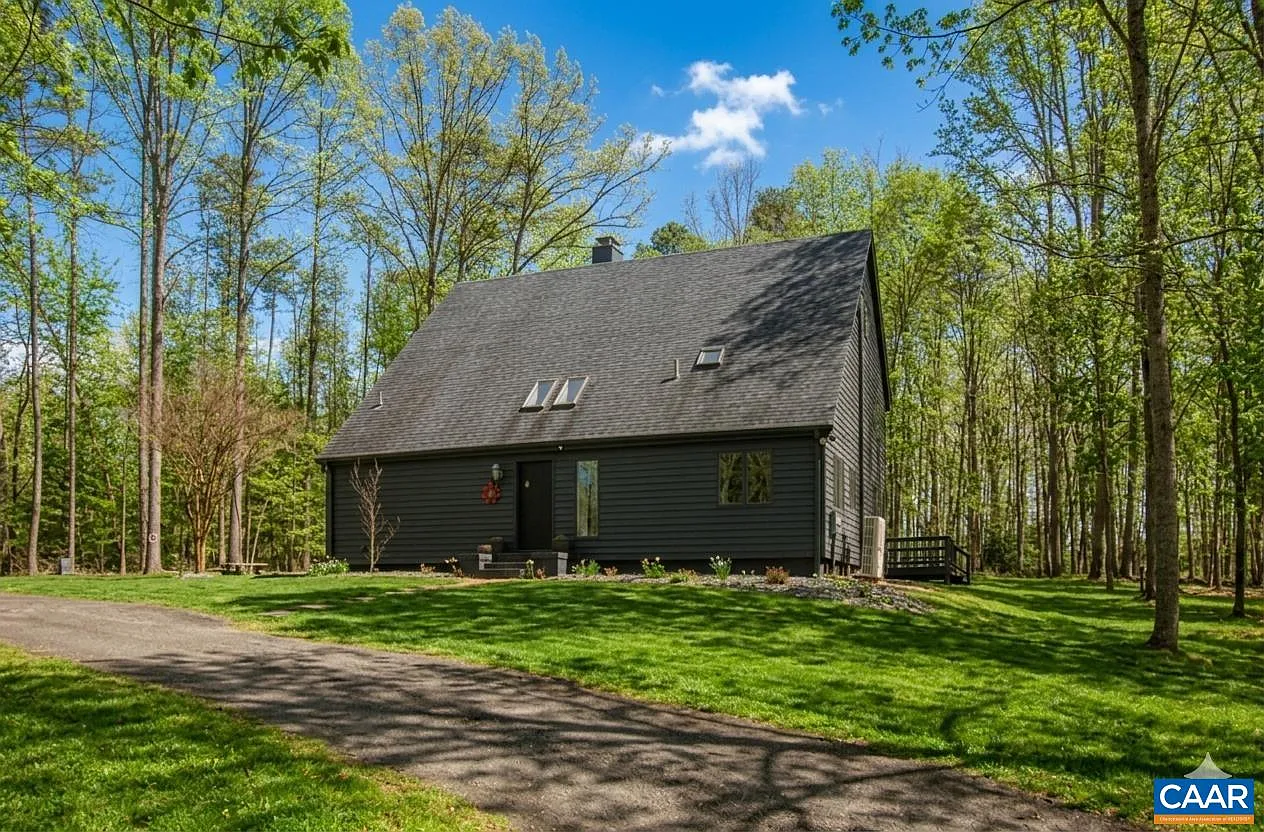 5875 Burnett Ln photo 1