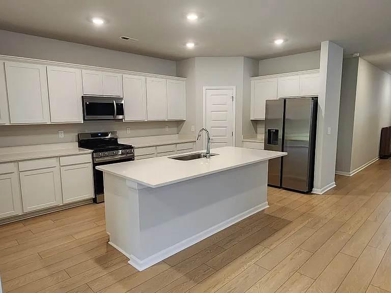 214 Wayland Ridge Dr — Photo 6
