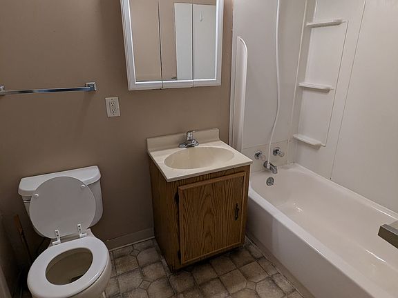 5th image of 1310 E North St #36