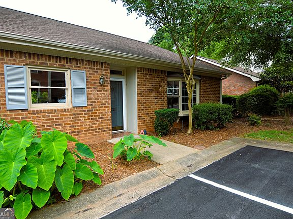 2nd image of 250 Cleveland Rd APT 228