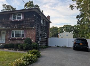 (Undisclosed Address), Holbrook, NY 11741