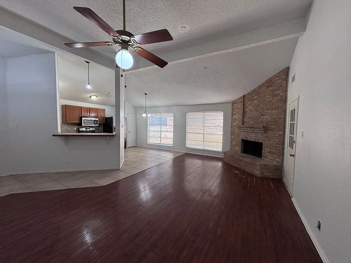 10922 Forest Summit, Live Oak, TX 78233 | Home for Rent — Photo 3