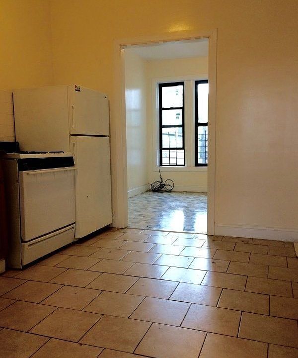 1st image of 500 W 178th St #1