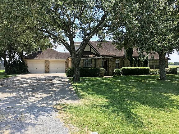 2nd image of 593 Meadowbrook Dr