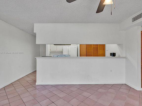 5th image of 5222 NE 6th Ave #E34