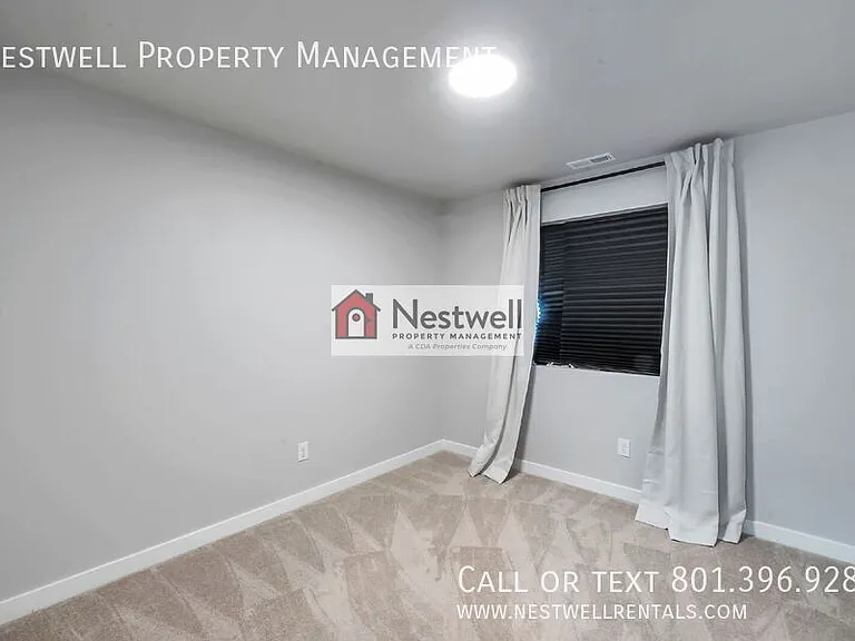 4954 W Evergreen Ln — Photo 24