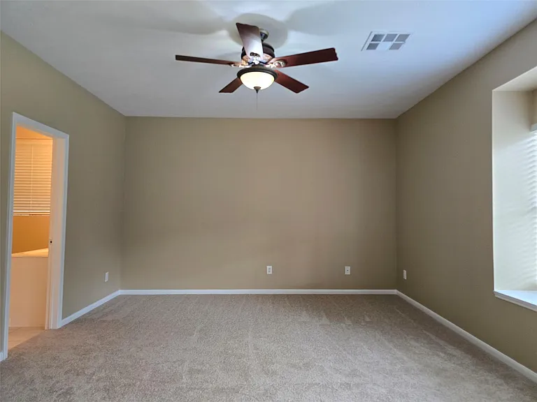 1820 Branch Hill Dr — Photo 18