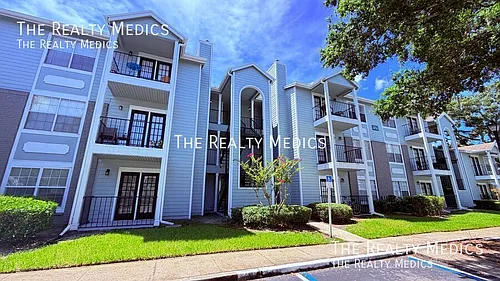2550 N Alafaya Trl Photo 1