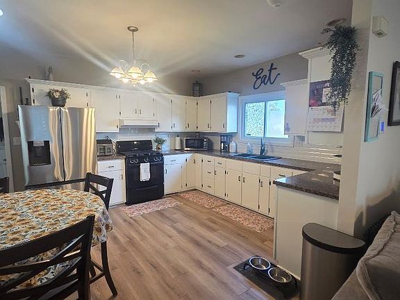 5th image of 1023 S Stormont St