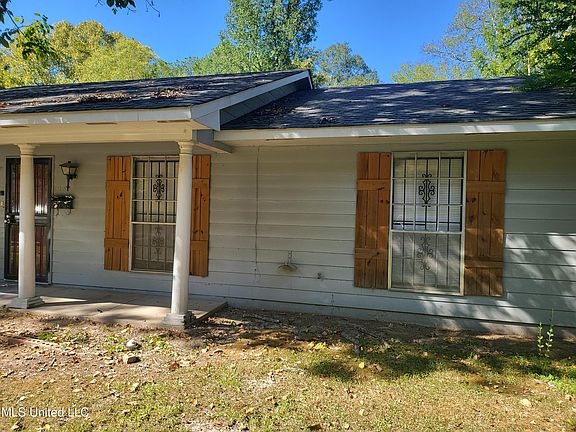 2nd image of 1285 Wooddell Dr