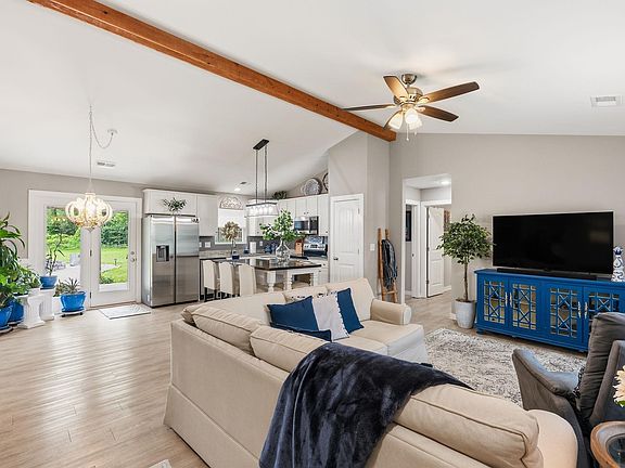 4th image of 7607 S Old Laurens Rd