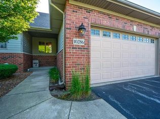 10286 Sutton Pl, Munster, IN 46321