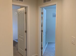 43572 Prospect Ln, Novi, MI 48375