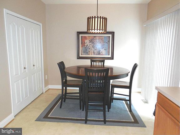 Huge Eat-In Kitchen