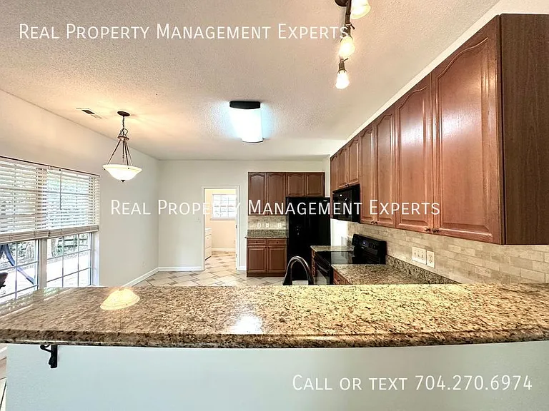 4775 Covington Dr NW — Photo 6