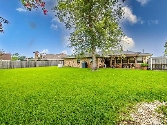 4th image of 115 McAllen Dr