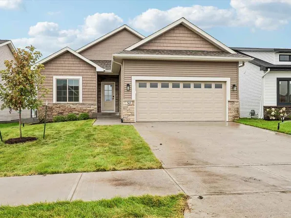 765 Chamberlin Ln, North Liberty, IA 52317