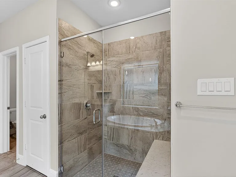 3123 Lantana Trl — Photo 27