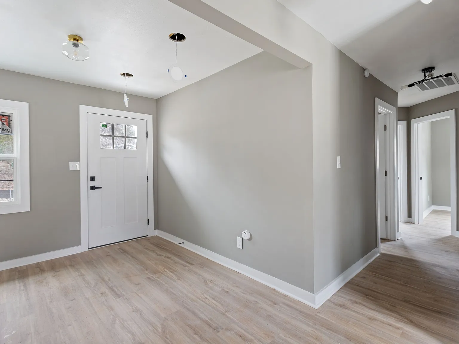 3 bed, 920 sqft, $1,800 — Photo 4