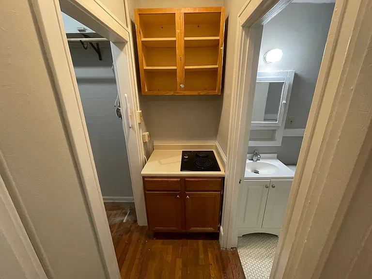 Belvedere House Apartments — Photo 3
