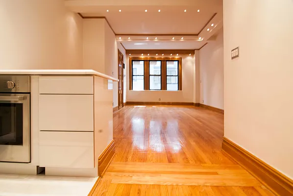 Rented by WAM Partners - William Moses Co. | media 67