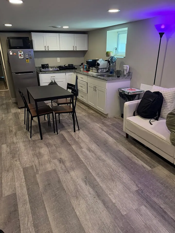 1 bed, 900 sqft, $2,200 — Photo 1
