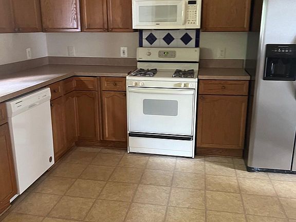 5th image of 50 Townes Pl