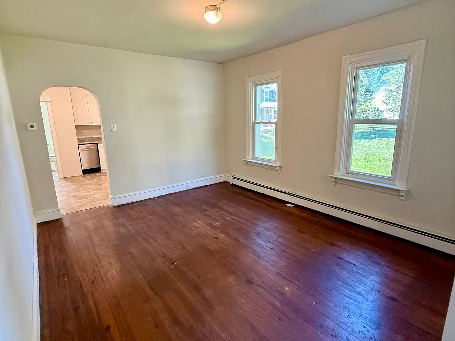 4 bed, 1500 sqft, $2,250 — Photo 2