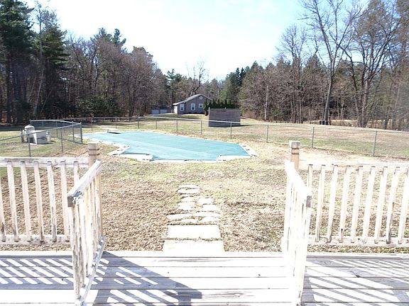 3rd image of 736 County Route 28